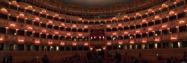 Teatro_La_Fenice_Venice02.jpg